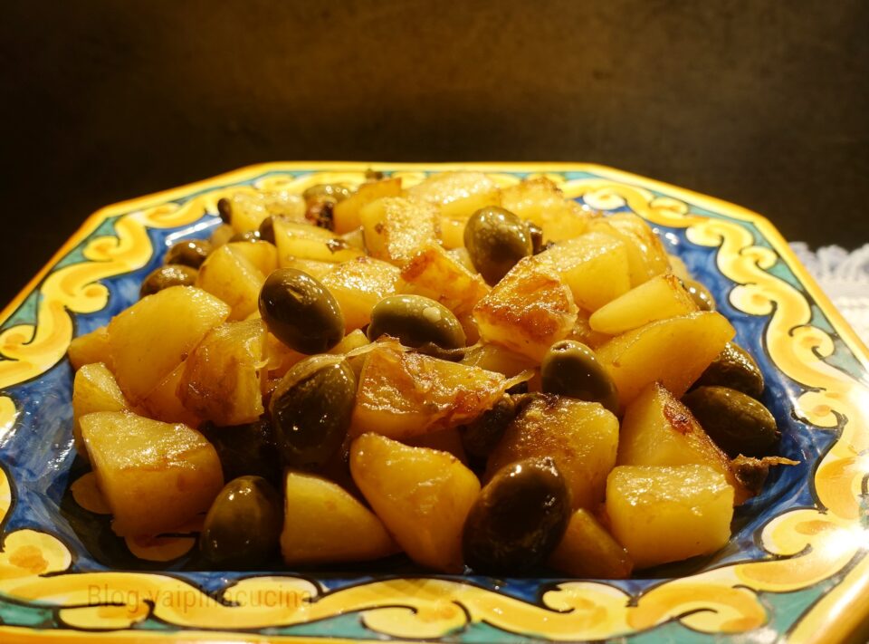 patate apparecchiate alla siciliana