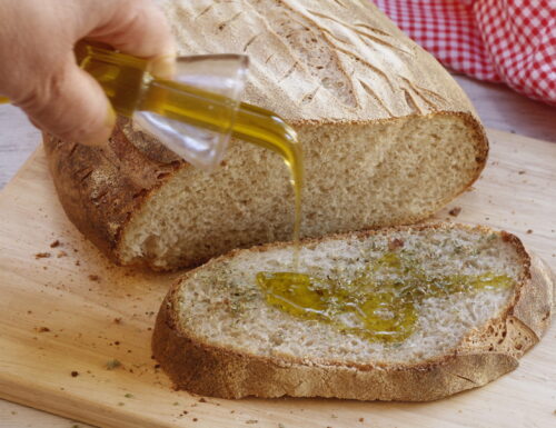 Pane alla siciliana cunzato o condito