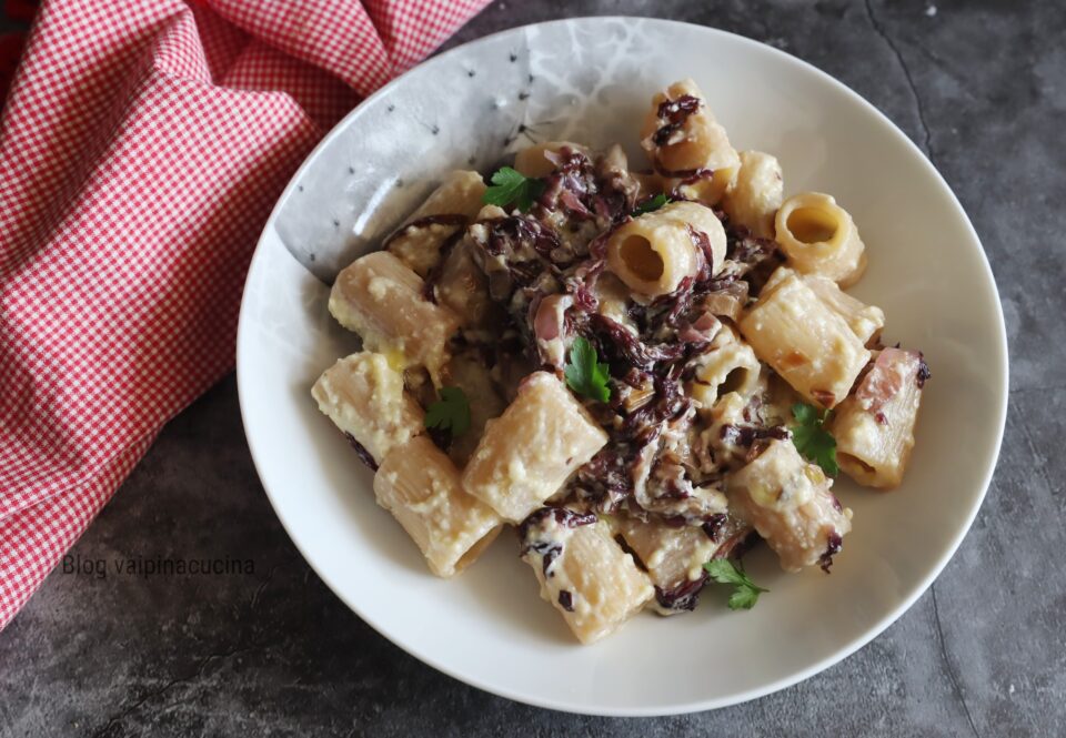 pasta al radicchio e Taleggio
