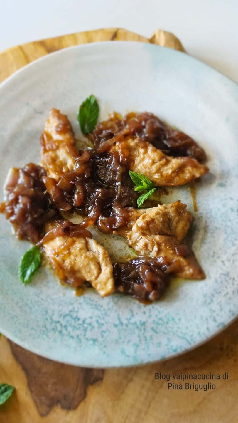 sgombro con cipolla caramellata