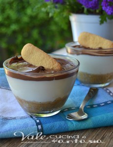 Coppette di cheesecake con nutella e pavesini