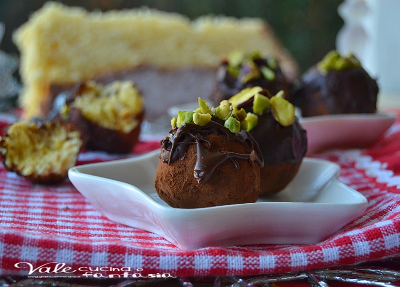 Tartufini al pandoro e cioccolato ricetta dolce senza cottura