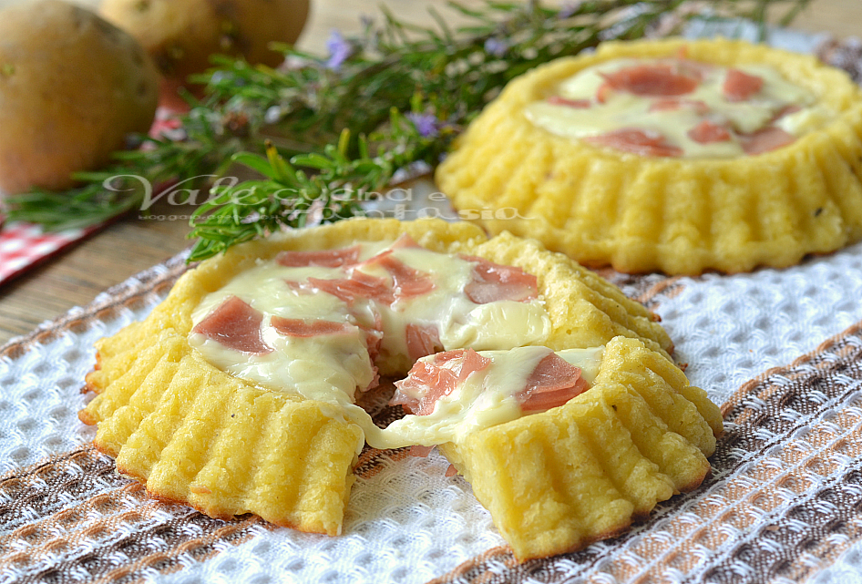 Crostatine Di Patate Con Mortadella E Formaggio