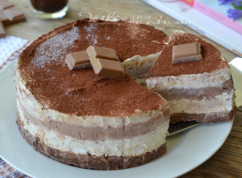 Torta gelato al cioccolato e caffè ricetta estiva