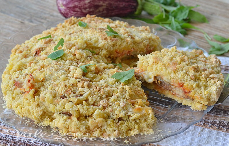 Sbriciolata salata alla parmigiana di melanzane