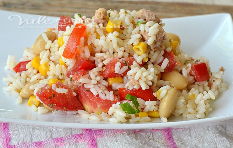 Riso freddo con tonno fagioli e pomodori