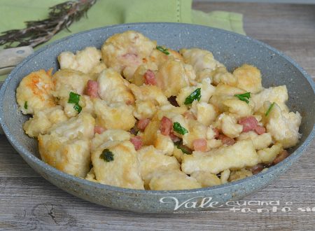 Bocconcini di petto di pollo e pancetta