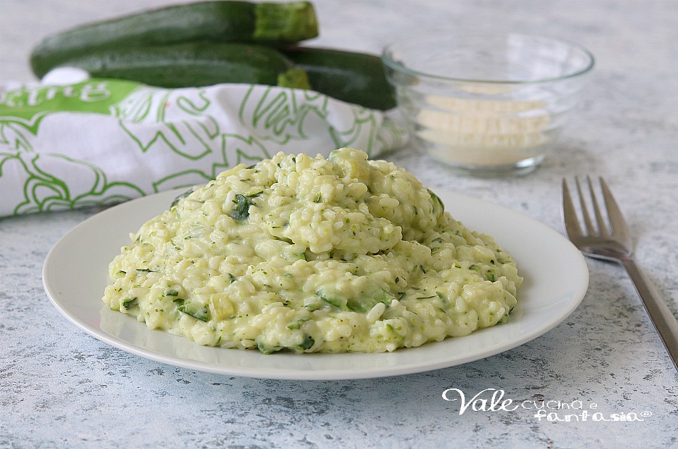 RISOTTO CON ZUCCHINE E STRACCHINO primo piatto