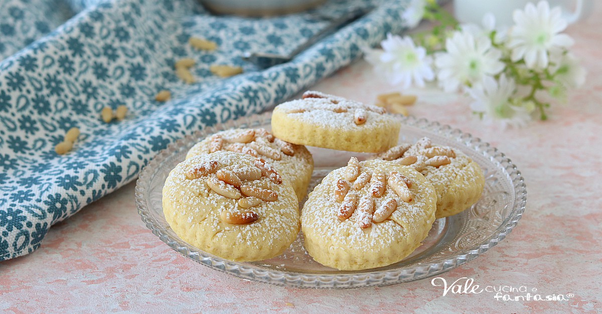 BISCOTTI CON RICOTTA E PINOLI ricetta facile per biscotti ...