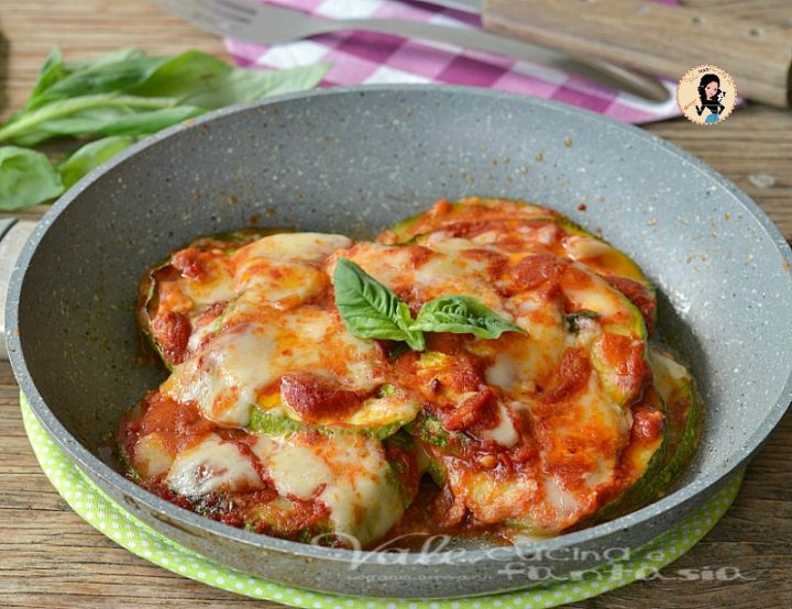 PARMIGIANA DI ZUCCHINE SENZA FORNO ricetta veloce