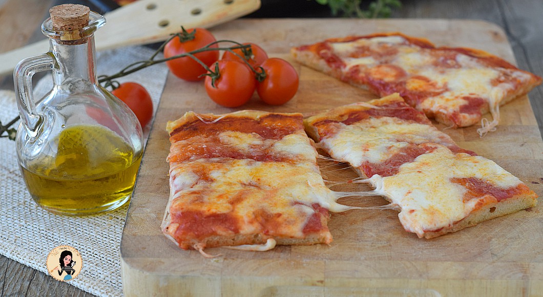 Pizza senza lievito ricetta facile e veloce