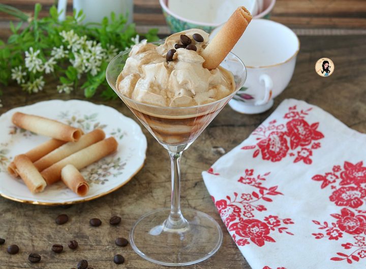 AFFOGATO AL CAFFE dolce al cucchiaio
