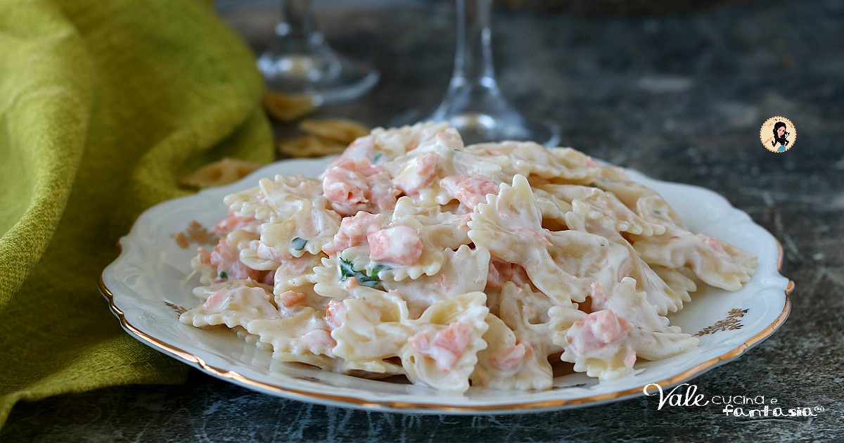 PASTA AL SALMONE CREMOSA ricetta primo piatto facile