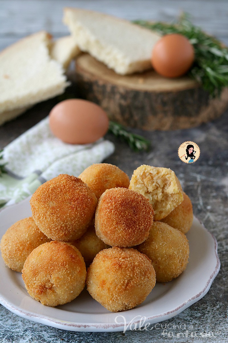 POLPETTE DI PANE fritte o al forno 
