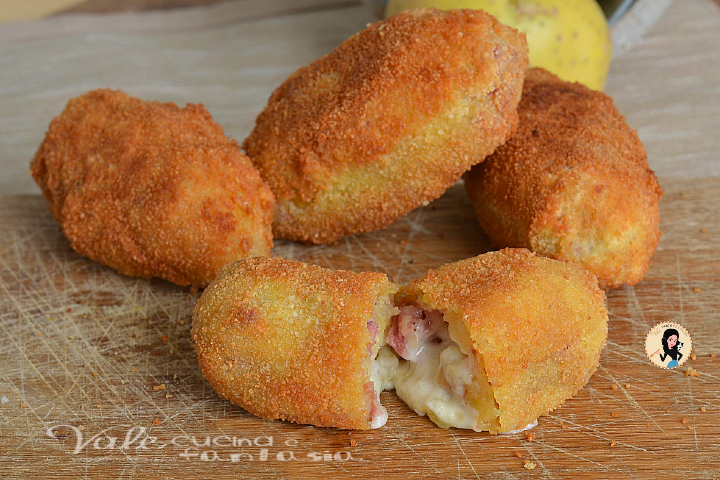 CROCCHETTE DI PATATE E SALSICCIA con formaggio