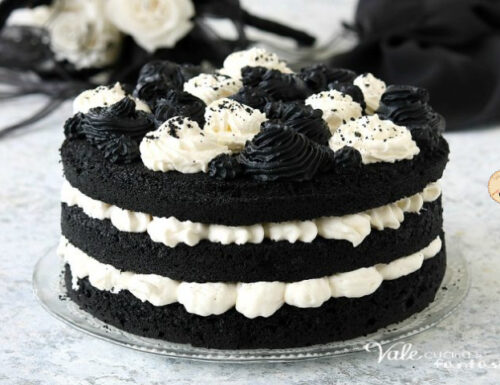 BLACK VELVET CAKE