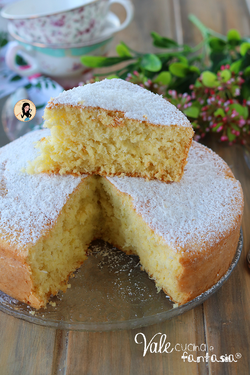 TORTA AL COCCO MORBIDA ricetta con lo yogurt senza burro e olio