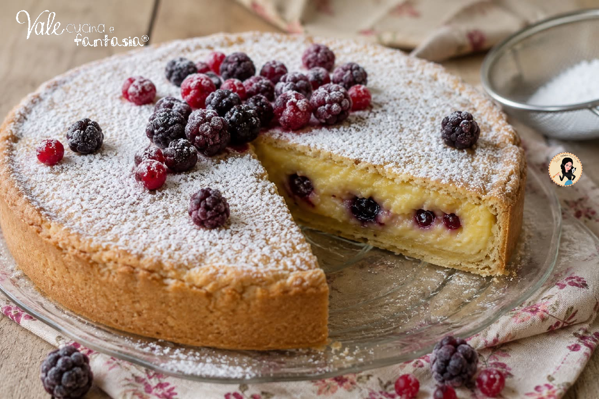 Crostata con crema e frutti di bosco ricetta con frolla perfetta e crema pasticcera che al taglio non cola, crostata crema e frutti rossi
