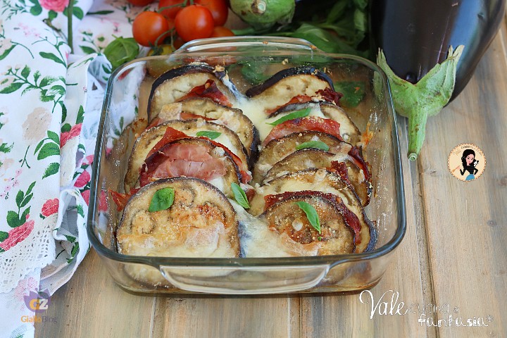 TEGLIA DI MELANZANE CON PROSCIUTTO E MOZZARELLA