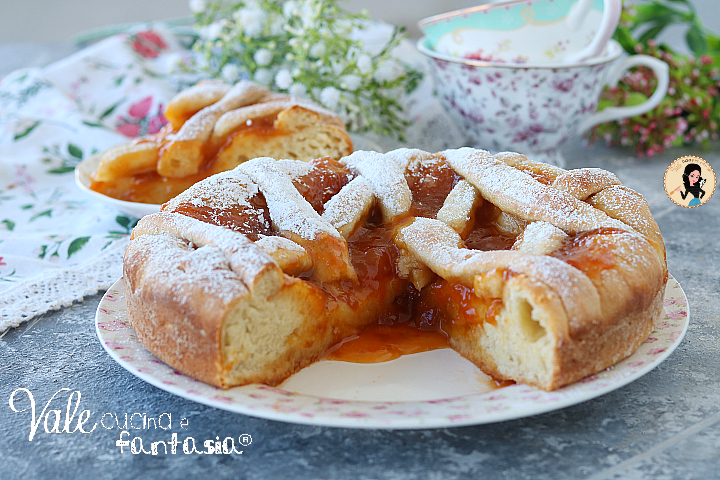 CROSTATA DI PAN BRIOCHE E MARMELLATA