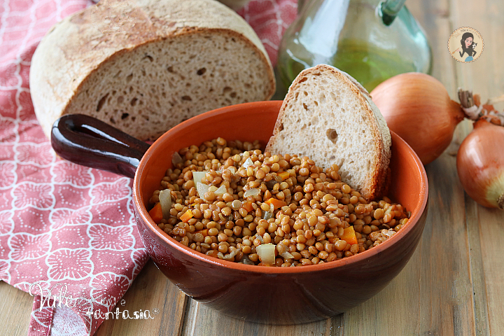 LENTICCHIE IN BIANCO ricetta facile e veloce per cucinare le lenticchie secche o in scatola, lenticchie stufate veloci