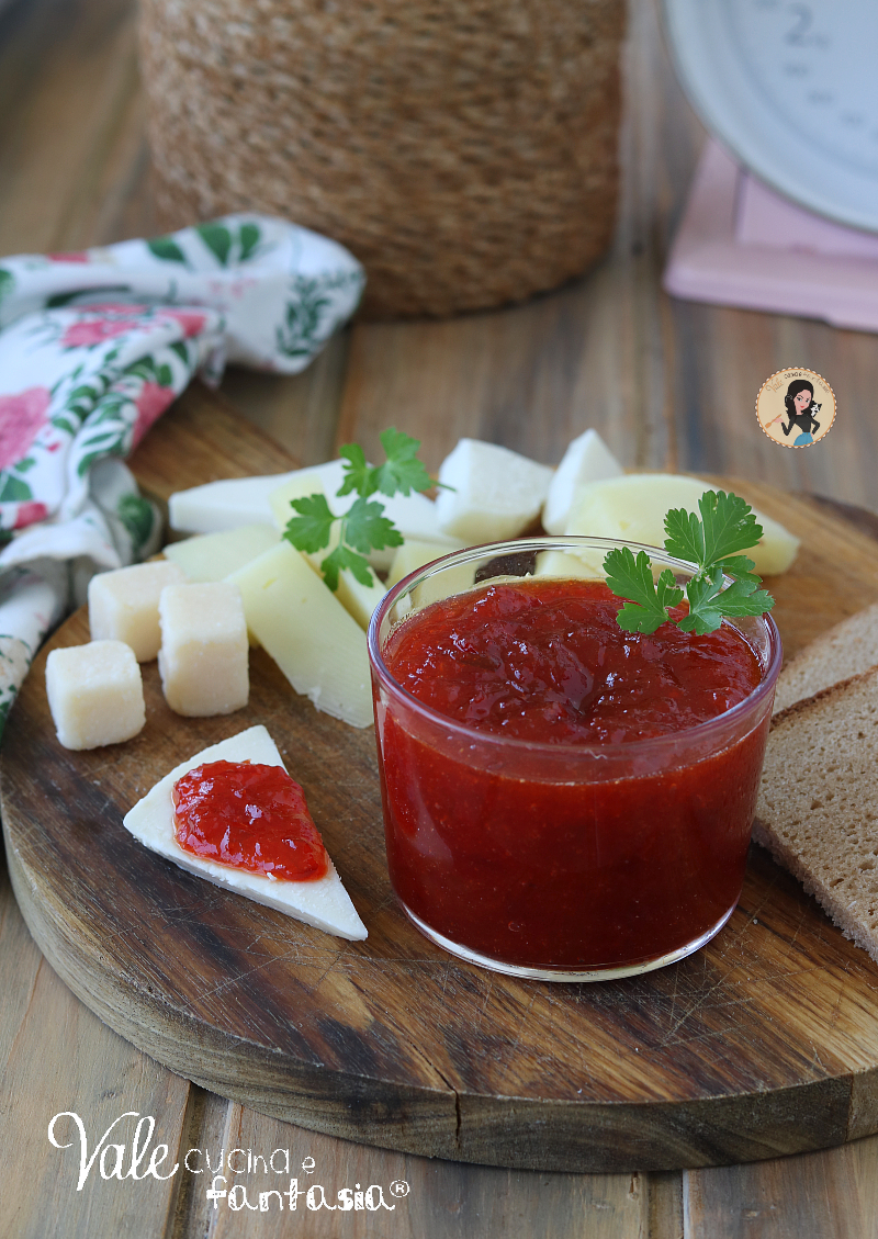 Marmellata di peperoni in agrodolce ricetta confettura facile e veloce, preparata in casa con soli 3 ingredienti semplice e buonissima!