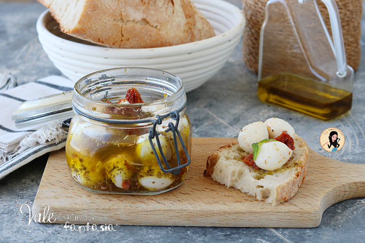 Mozzarella sott'olio ricetta facile e veloce pronta in 10 minuti