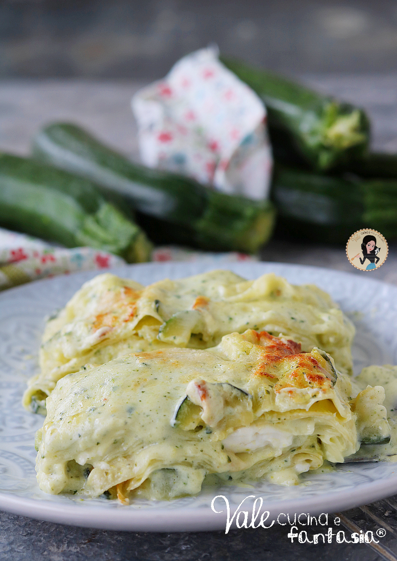 Lasagne di zucchine e stracchino ricetta primo piatto facile e veloce lasagne con crema di zucchine, lasagne con besciamella di zucchine.