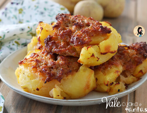 Patate con salsiccia e stracchino