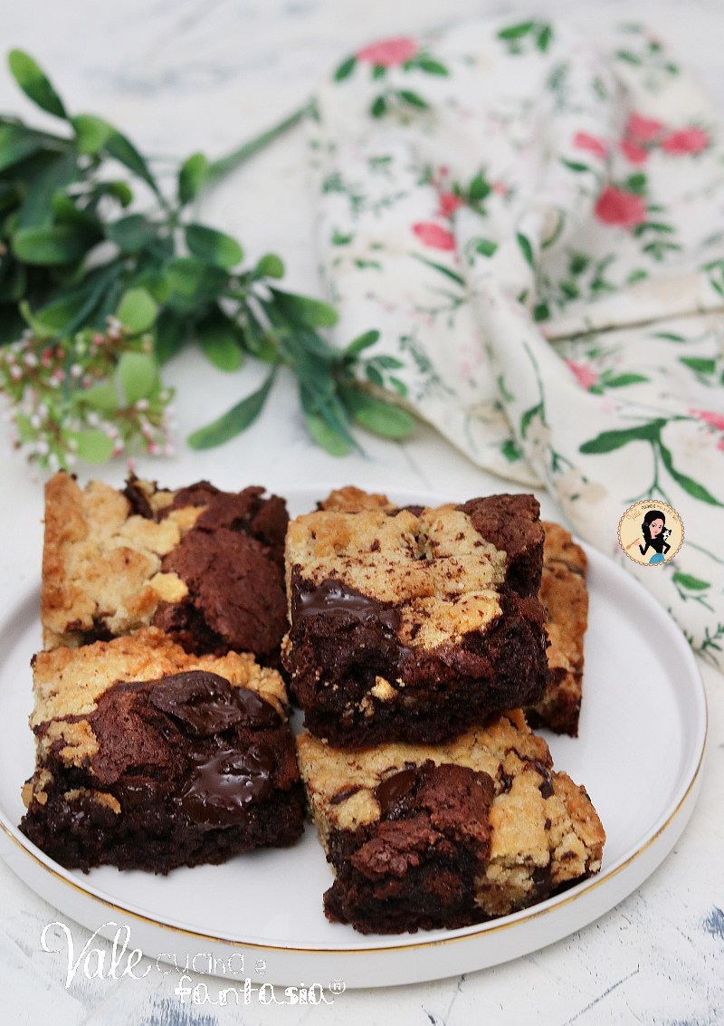 Brookies ricetta americana, un mix tra brownies e cookies! Brookies al cioccolato golosi e semplici da preparare!