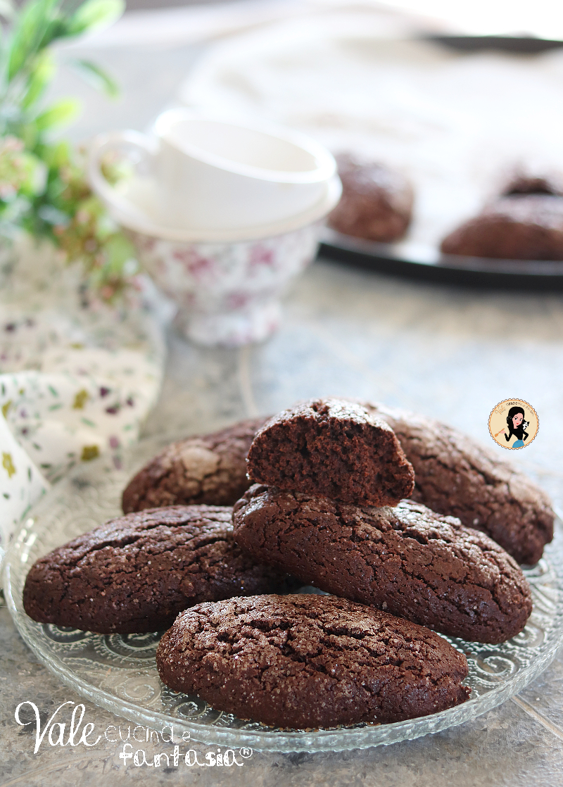 Paste da latte al cacao o biscottoni al latte e cacao ricetta biscottoni da inzuppo al cacao facili e senza impasto, ricetta facile e veloce.