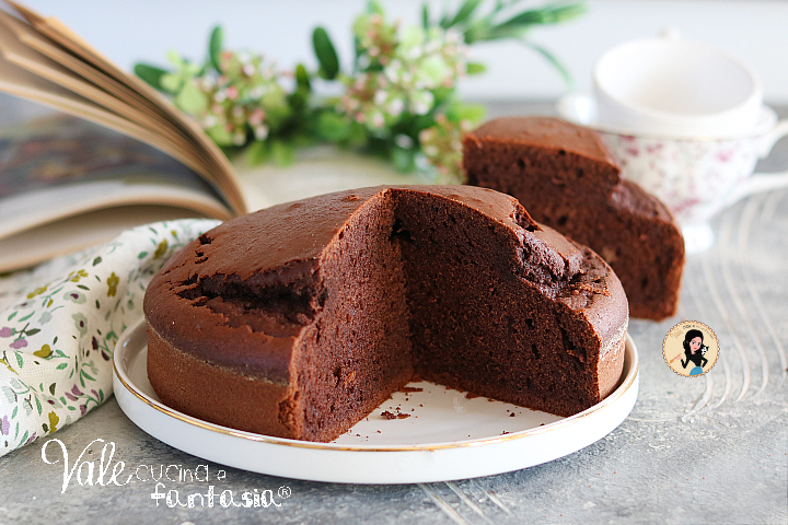 Torta al cacao morbida una ricetta dolce facile e collaudata!