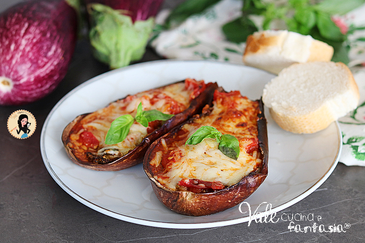Melanzane ripiene in friggitrice ad aria ricetta melanzane ripiene gusto pizza farcite con pomodorini e mozzarella!
