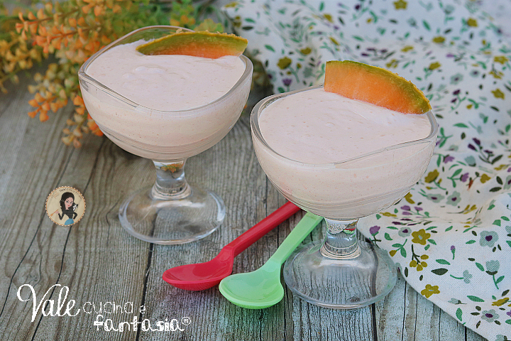Mousse al melone una ricetta per un dolce al cucchiaio fresco e pronto in pochi minuti!