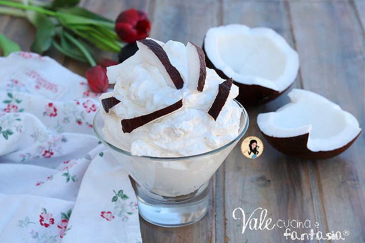 Crema Paradiso al cocco ricetta senza cottura e con soli 3 ingredienti!