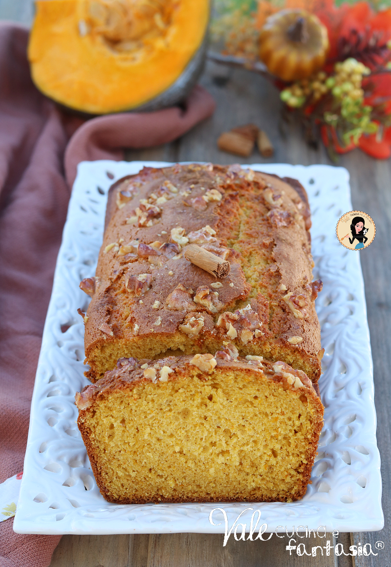 Plumcake autunnale con zucca e cannella, una ricetta per un dolce alla zucca morbidissimo e profumato!
