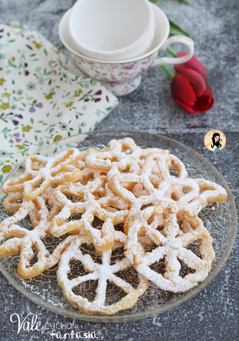 Frittelle Altoatesine con il ferro ricetta delle frittelle croccanti tutti i consigli per utilizzare i ferri e come farle staccare subito!