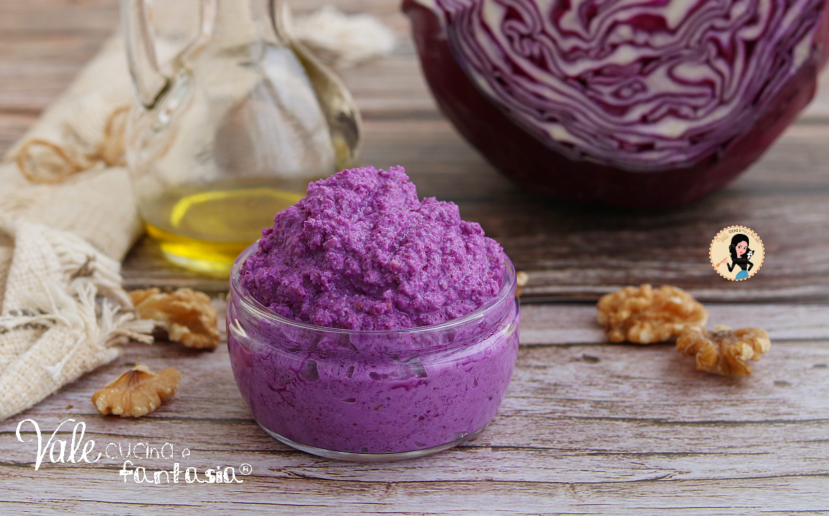 Pesto di cavolo viola ricetta facile senza cottura per pasta, bruschette e crostini