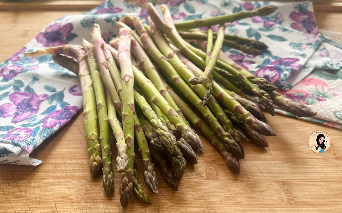 Come pulire e cucinare gli asparagi e 3 ricette facili da provare