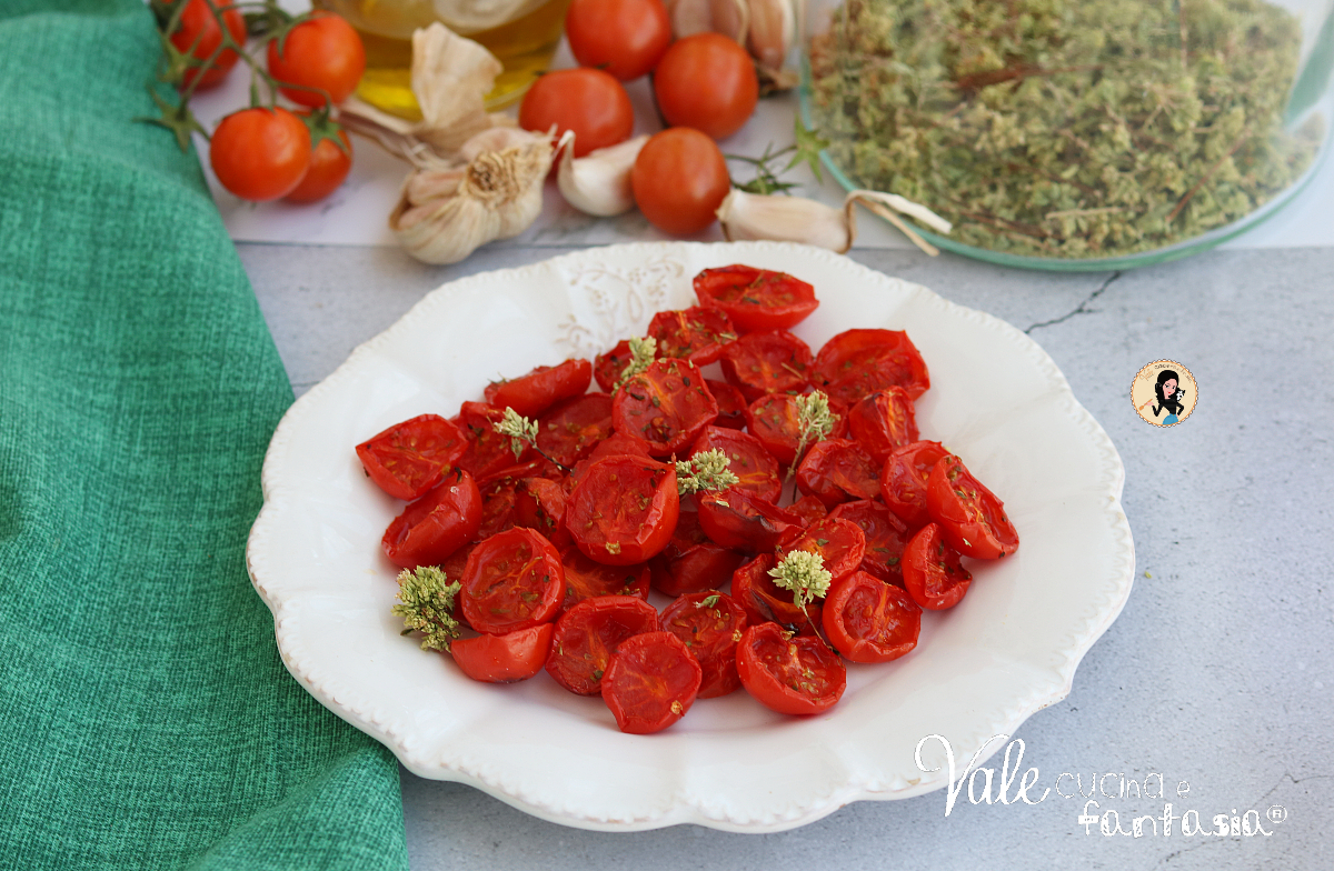 Pomodorini confit ricetta dei pomodorini al forno dolci e saporiti