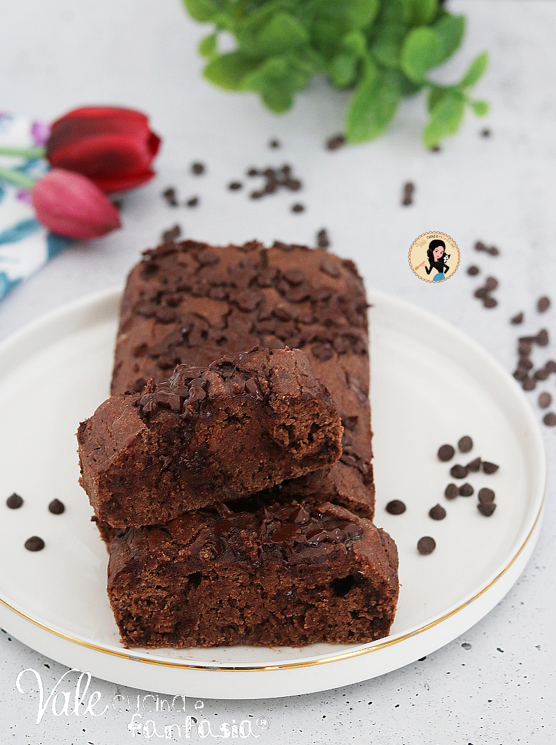 Pane di avena e cioccolato ricetta dolce fit facile e veloce! Pane dolce al cioccolato morbido, golosissimo ma allo stesso tempo leggero!