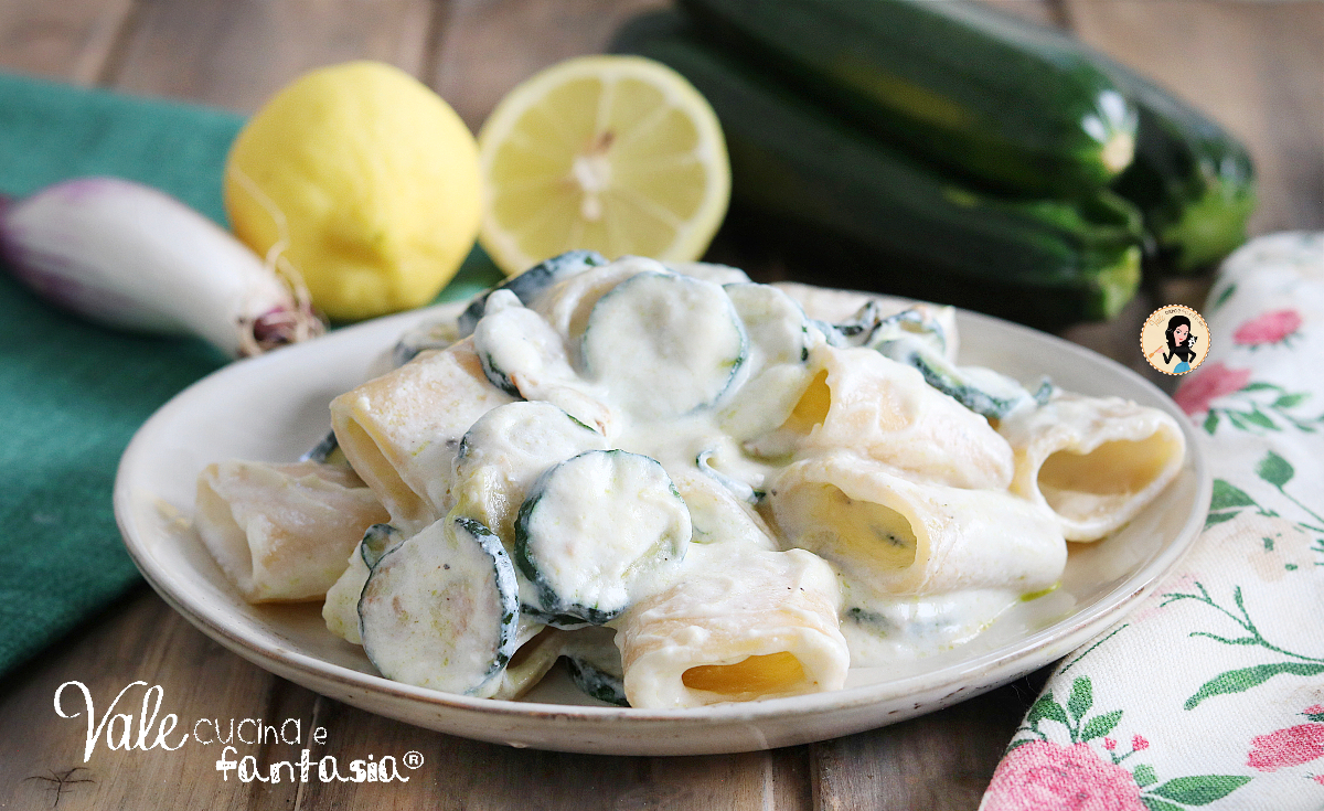 Paccheri con ricotta e zucchine ricetta primo piatto pronto in 15 minuti facilissimo e velocissimo!