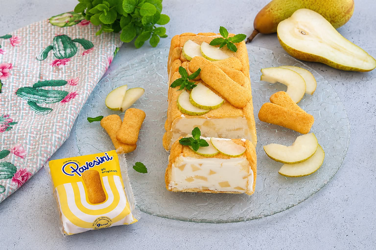 Mattonella di Pavesini con ricotta e pere