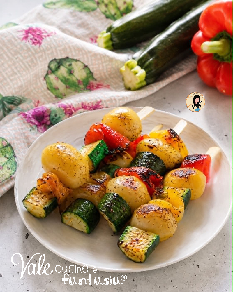 Spiedini di verdure ricetta in padella o al forno, leggera, facile e buonissima per gustare le verdure in modo diverso e sfizioso!