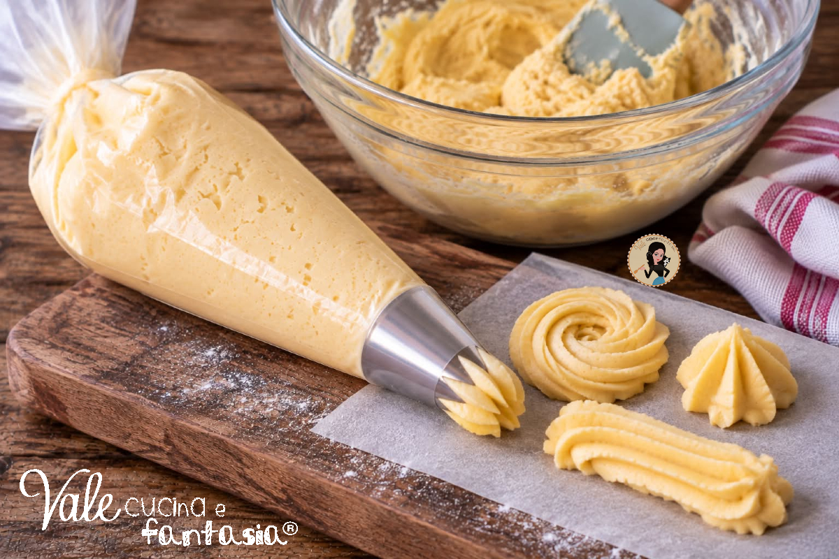 Come fare la Frolla montata: ricetta base facile e perfetta per la sac à poche