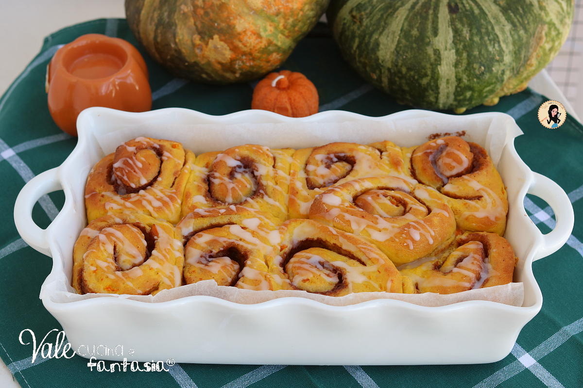 Cinnamon rolls alla zucca ricetta girelle di zucca e cannella morbidissime!