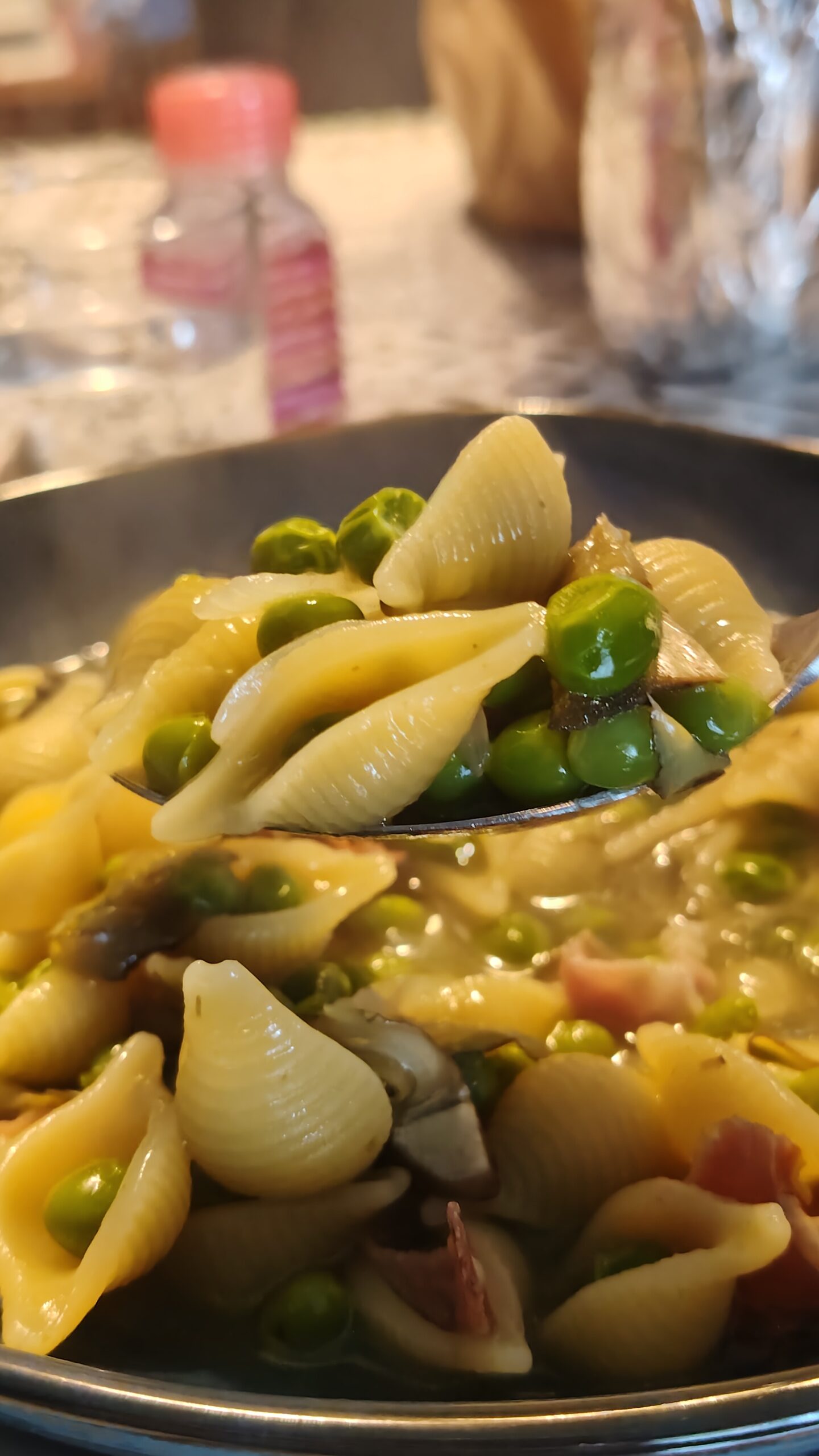 Conchiglie con piselli