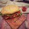 Gatsby: panino sudafricano con patatine fritte, polony e salsa piri piri piccante