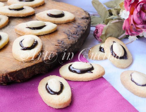 Occhi di mandorle biscotti facili e veloci