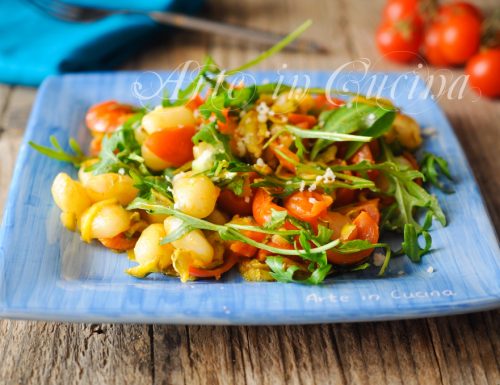 Gnocchi con pomodorini rucola e zucchine veloci